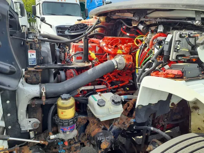 2017 FREIGHTLINER M2 106
