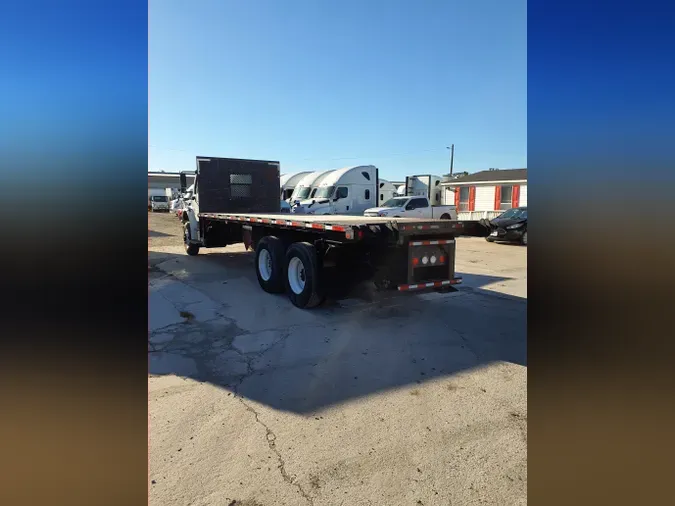 2017 FREIGHTLINER/MERCEDES M2 106