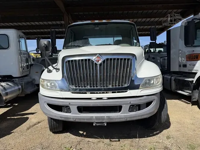 2017 INTERNATIONAL DURASTAR 4400