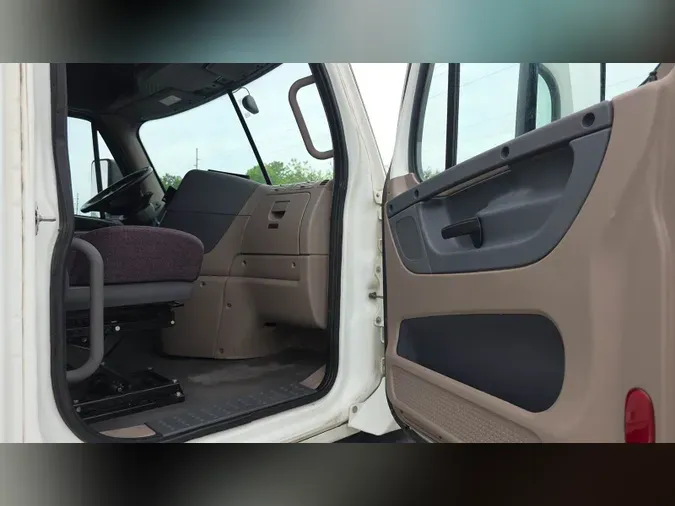 2020 Freightliner Cascadia
