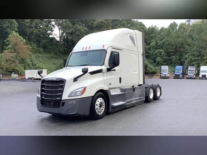 2022 Freightliner Cascadia 126