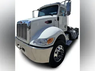 2018 Peterbilt 337