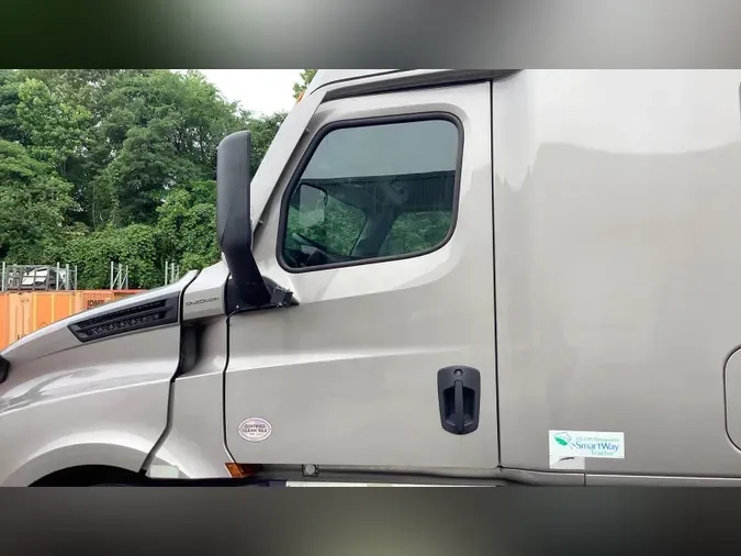 2021 Freightliner Cascadia