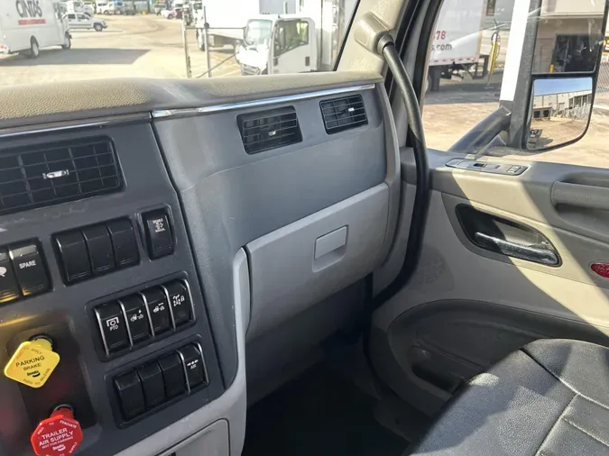 2020 Peterbilt 579
