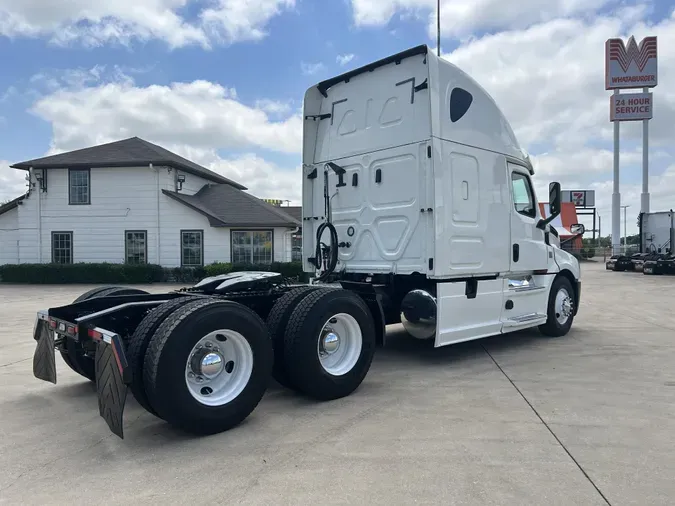 2020 Freightliner Cascadia