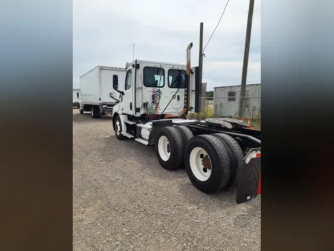 2020 FREIGHTLINER NEW CASCADIA PX12664