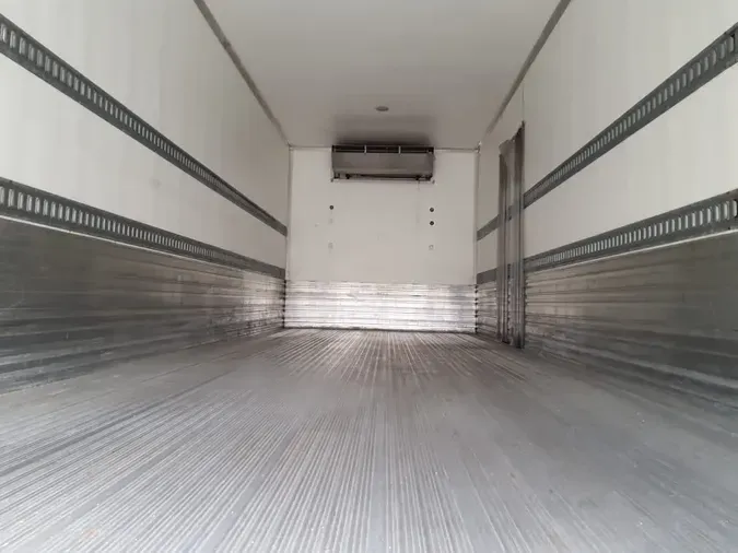 2020 FREIGHTLINER/MERCEDES M2 106
