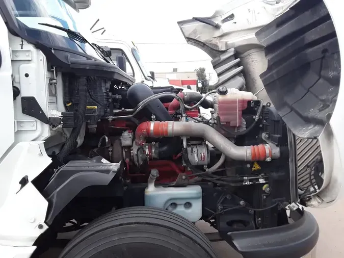 2019 NAVISTAR INTERNATIONAL LT625 DAYCAB T/A