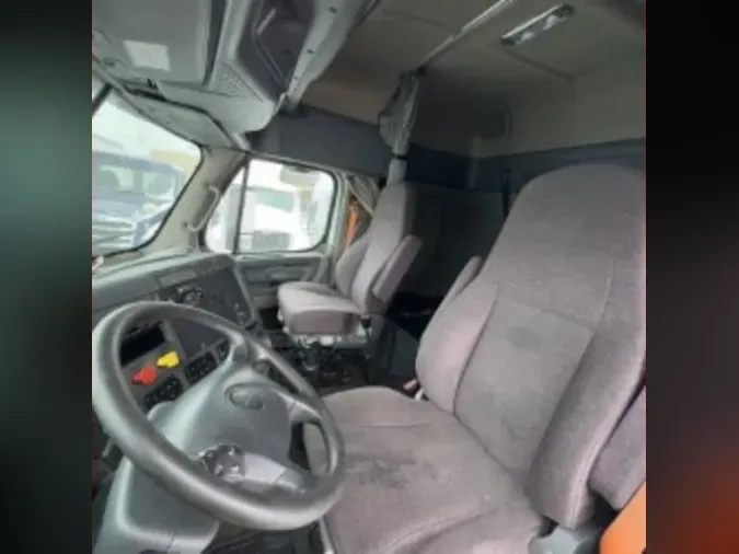 2019 FREIGHTLINER/MERCEDES CASCADIA 125