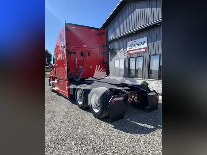 2016 FREIGHTLINER CASCADIA 113