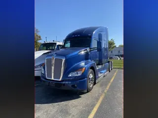 2025 Kenworth T680