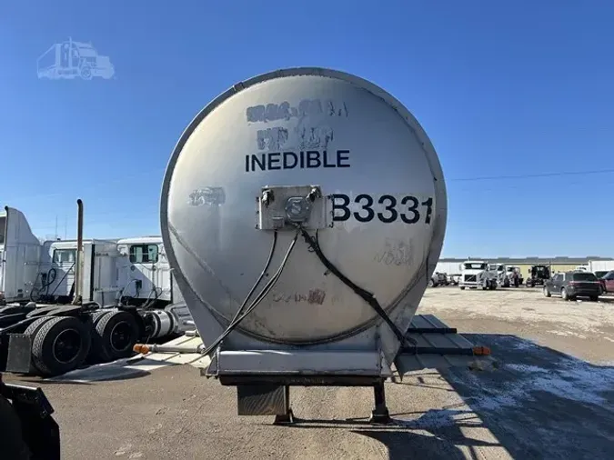 1976 FRUEHAUF 6500 GALLON