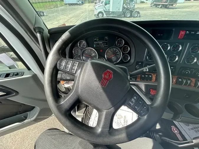 2020 Kenworth T880