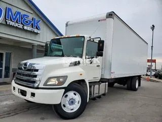 2015 HINO 268A