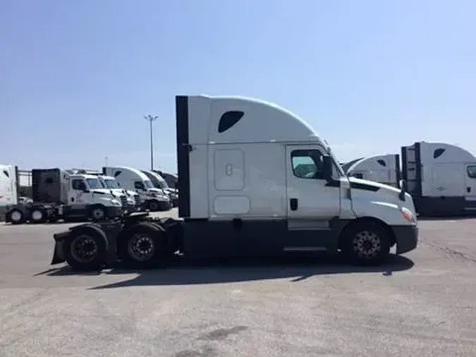 2020 Freightliner Cascadia