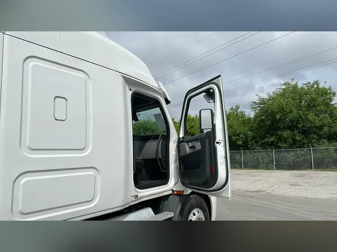 2020 Freightliner Cascadia