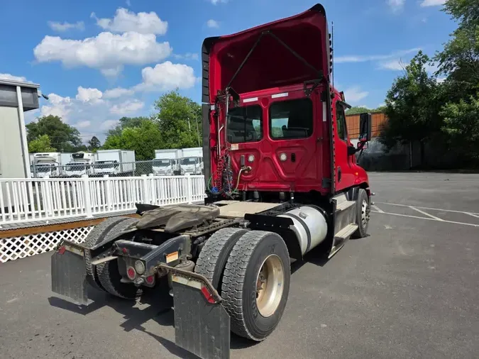 2019 FREIGHTLINER/MERCEDES CASCADIA 1254833ea189bd46e1855d588a7bf327b2f