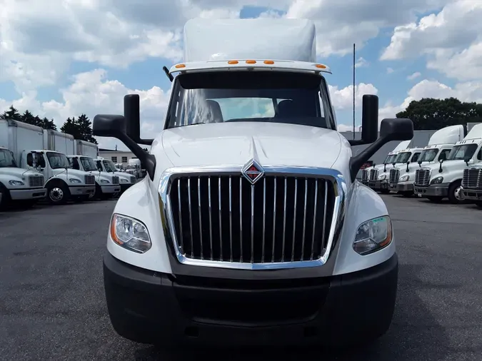 2018 NAVISTAR INTERNATIONAL LT625 DAYCAB T/A