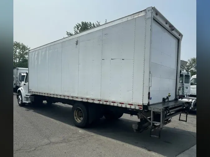 2018 FREIGHTLINER M2 106