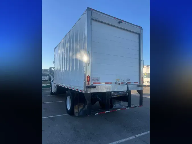 2019 FREIGHTLINER/MERCEDES M2 106