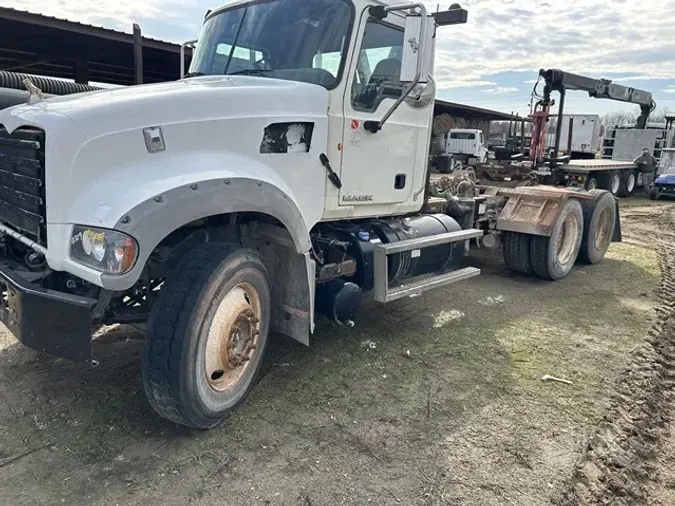 2014 MACK GRANITE GU713