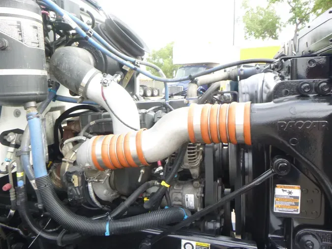 2020 Peterbilt 337