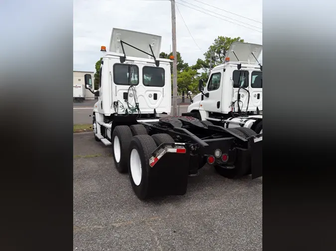 2016 FREIGHTLINER/MERCEDES CASCADIA 125