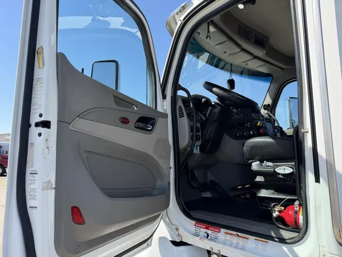 2020 Peterbilt 567