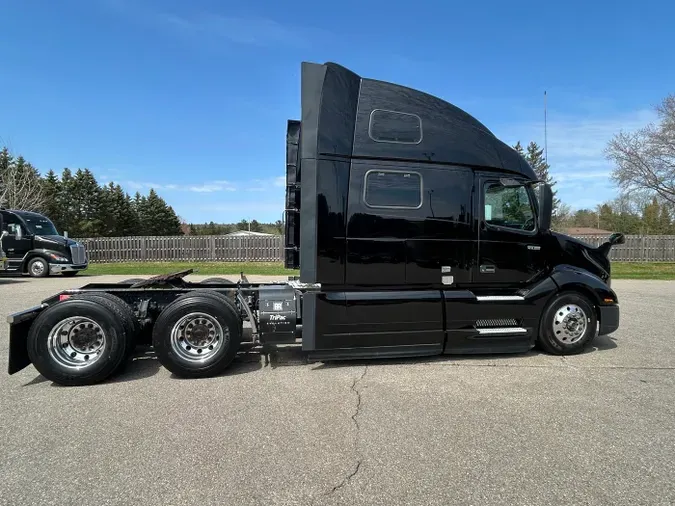 2021 Volvo VNL 860