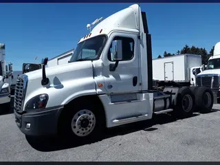 2019 FREIGHTLINER/MERCEDES CASCADIA 125