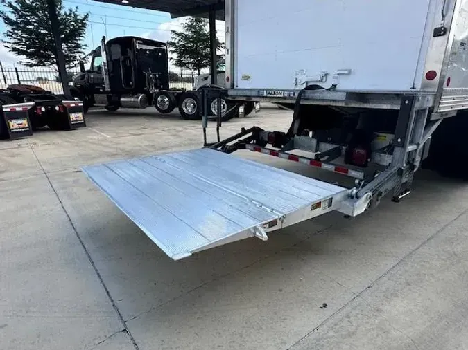 2022 Freightliner Business Class M2 106