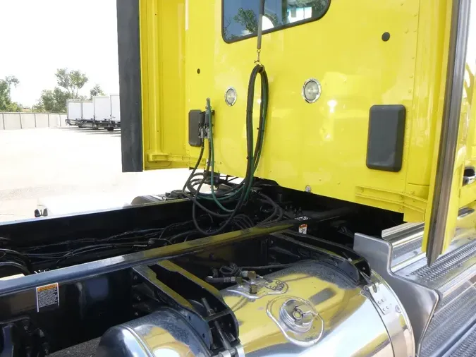 2021 Peterbilt 579