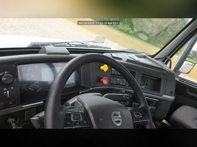 2018 Volvo VNL300