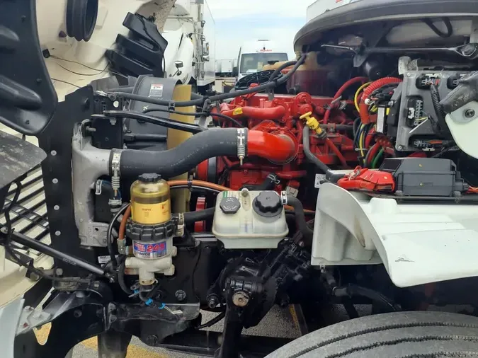 2019 FREIGHTLINER M2 106
