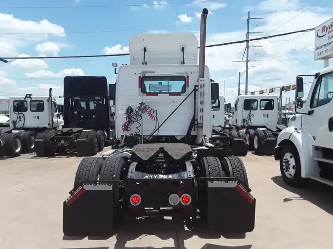 2016 VOLVO VNL42TRACTOR