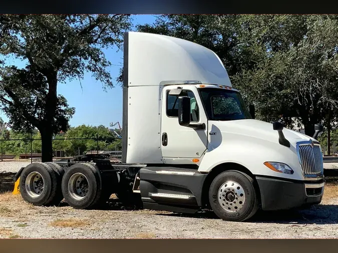 2021 INT LT625 6x448564948146af352b523615ac7e1397f