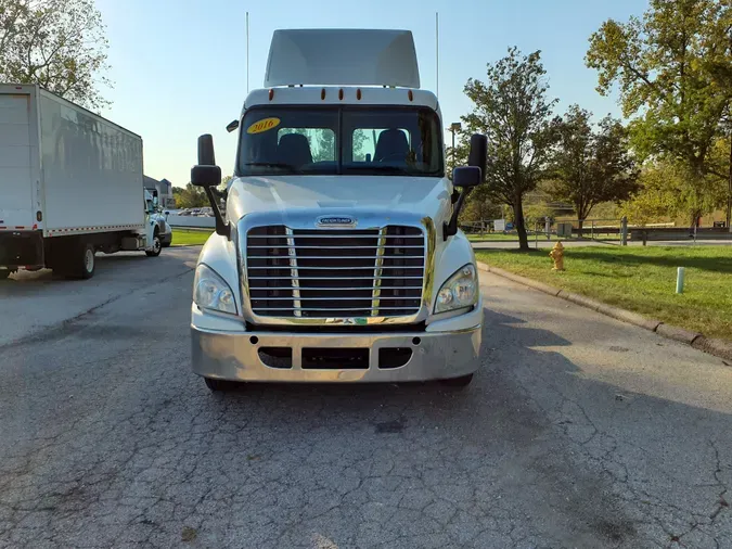 2016 FREIGHTLINER/MERCEDES CASCADIA 125