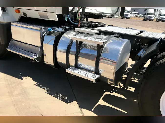 2019 INT LT625 6x4