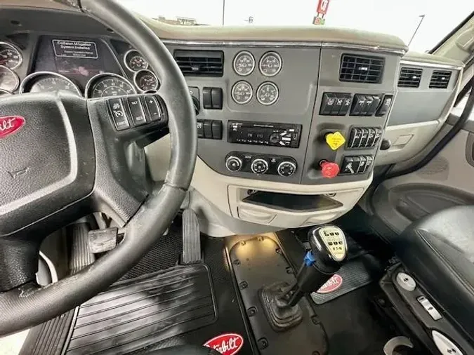 2020 Peterbilt 567