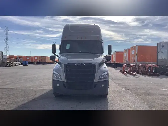 2023 Freightliner Cascadia