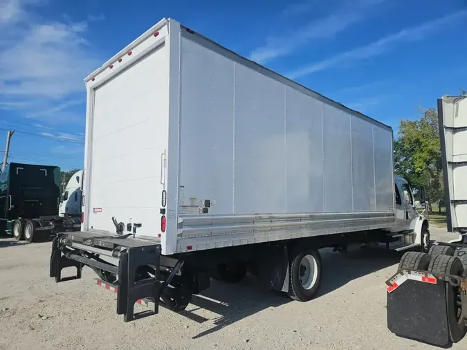 2015 FREIGHTLINER M2 106