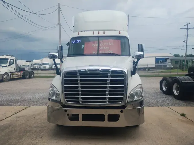 2019 FREIGHTLINER CASCADIA 125