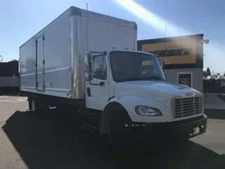 2015 FREIGHTLINER M2
