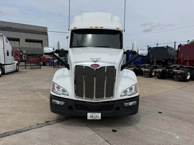 2023 Peterbilt 579