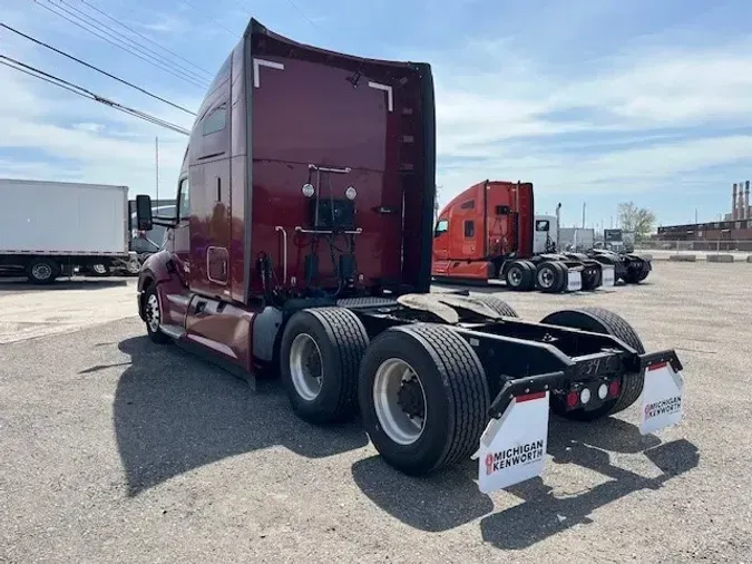 2020 Kenworth T680