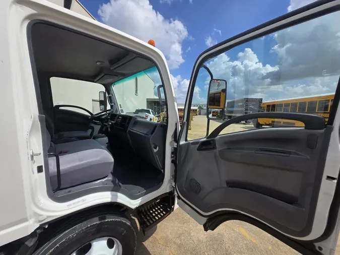 2016 Isuzu NRR