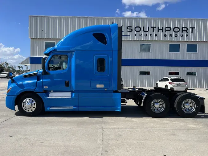 2019 Freightliner Cascadia 126