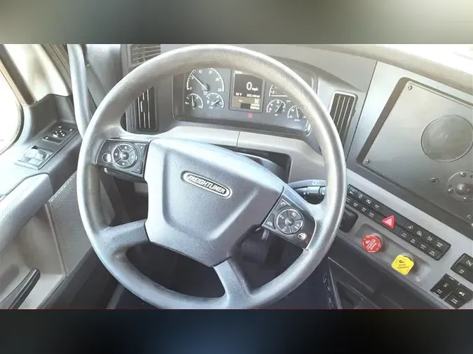 2020 FREIGHTLINER CA126