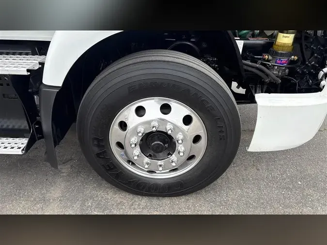 2020 VOLVO VNR300487b051bcba26c5d8efbf0822f3554f8