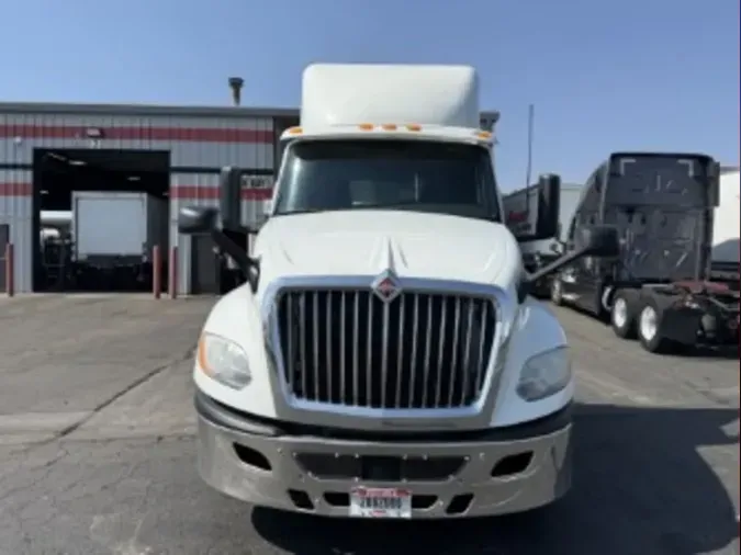 2019 NAVISTAR INTERNATIONAL LT625 DAYCAB T/A